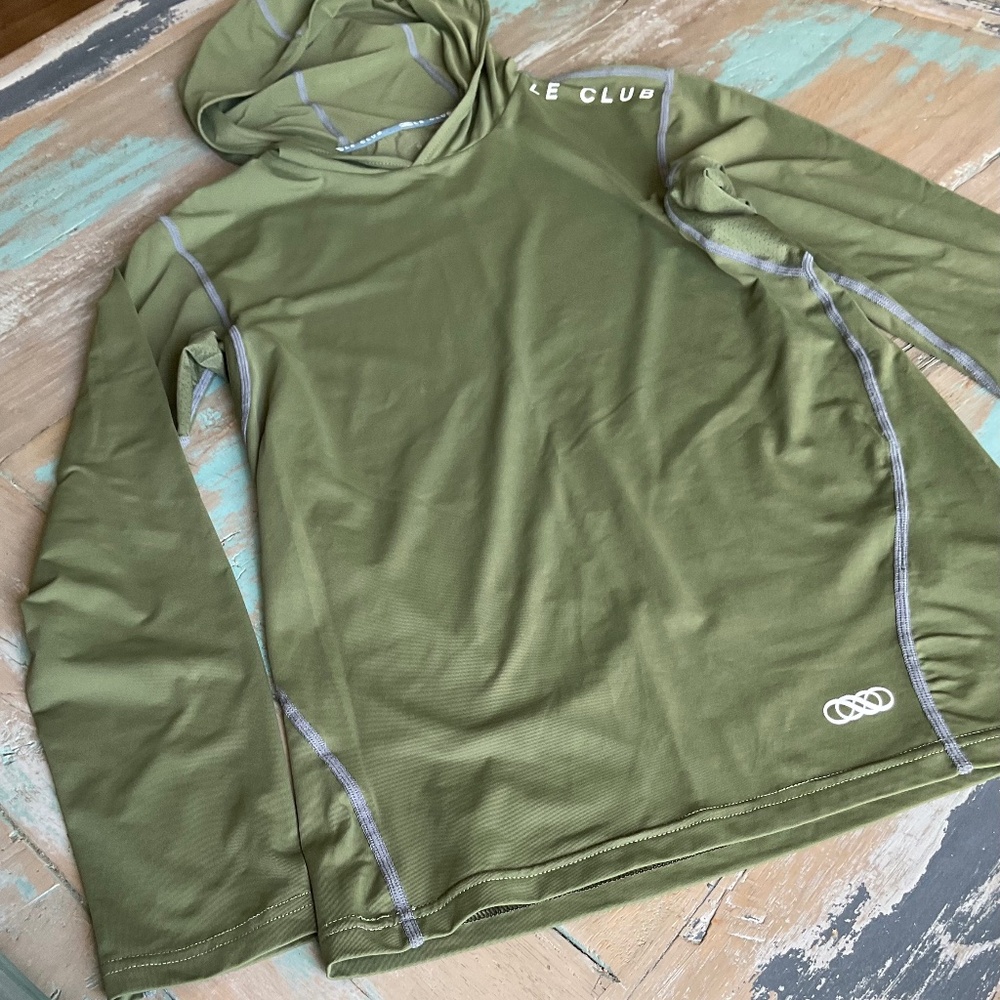 LE Club brand Athletic top
